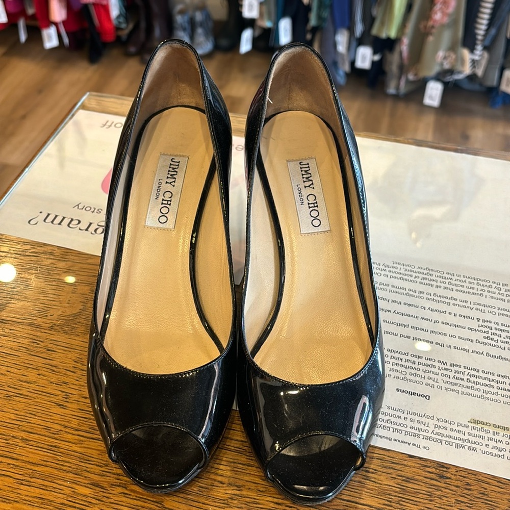 Jimmy Choo Size 8.5 pattend leather peep toe wedge heels